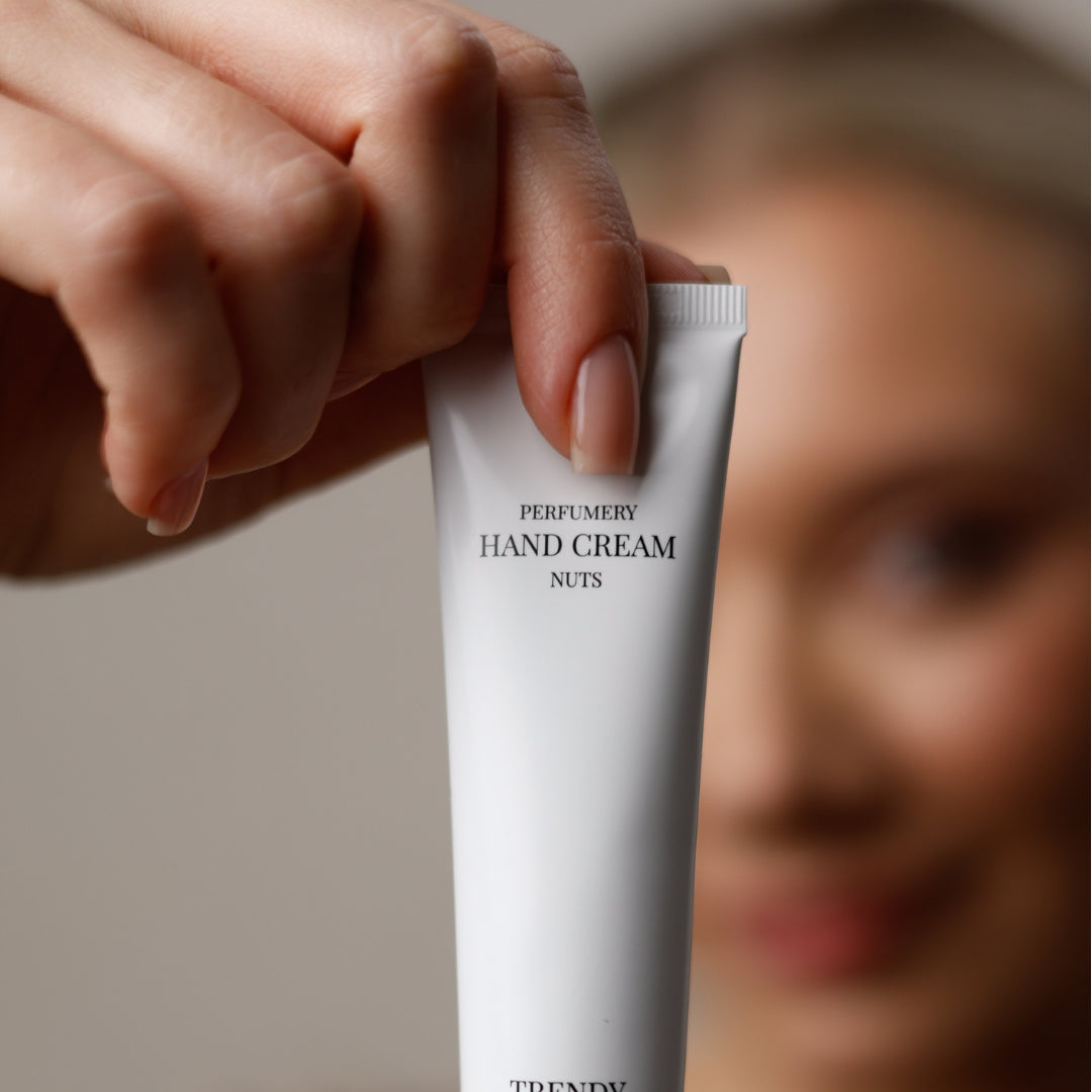 CREMA MANI PERFUMERY NUTS 40 ML