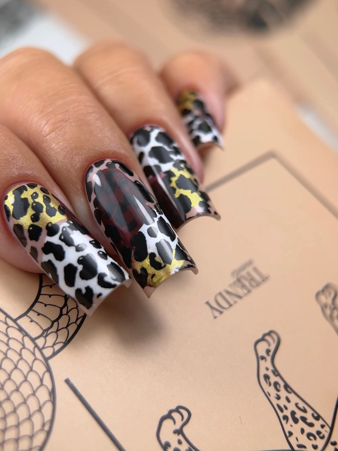 PIASTRA STAMPING N°1 ANIMALIER