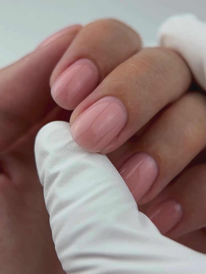 IMPOSSIBLE BUILDER GEL IN A BOTTLE TPO&HEMA FREE