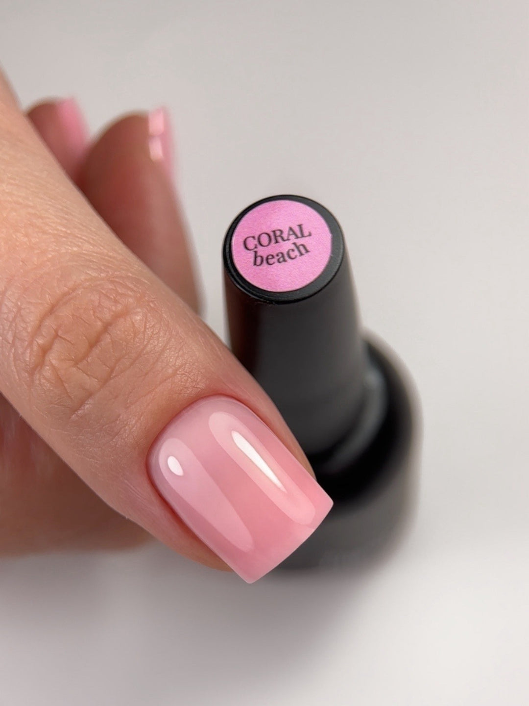 BUILDER GEL IN A CLEAR BOTTLE