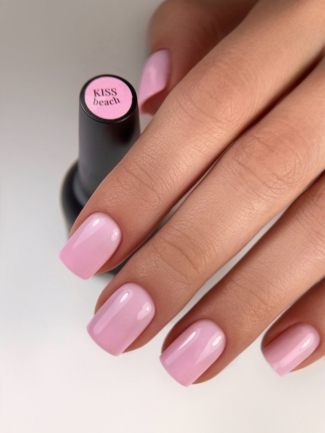 BUILDER GEL IN A CLEAR BOTTLE