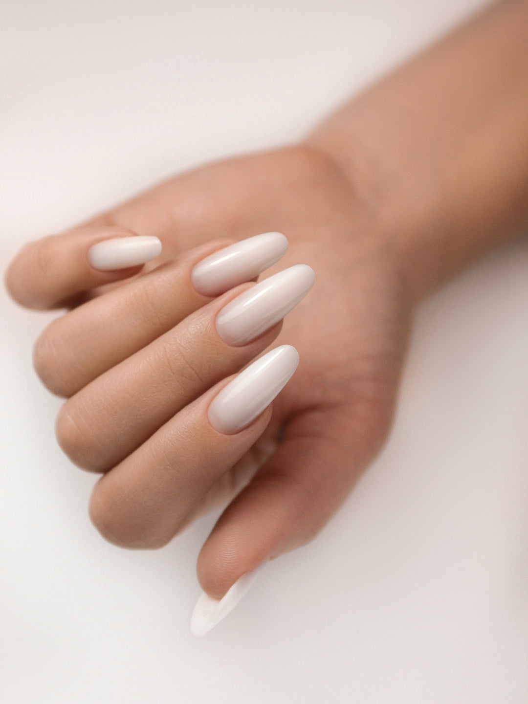 MILKY PEARL BUILDER GEL IN A BOTTLE HARD TPO&HEMA FREE