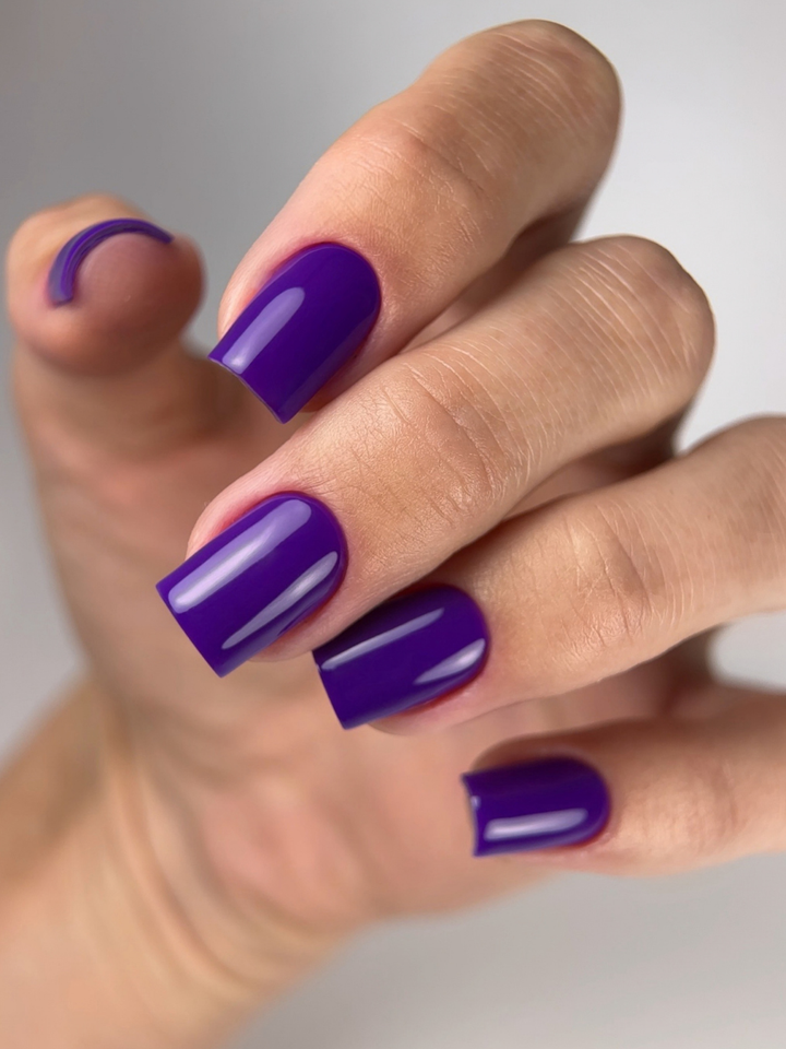 ULTRA VIOLET GEL POLISH TPO & HEMA FREE